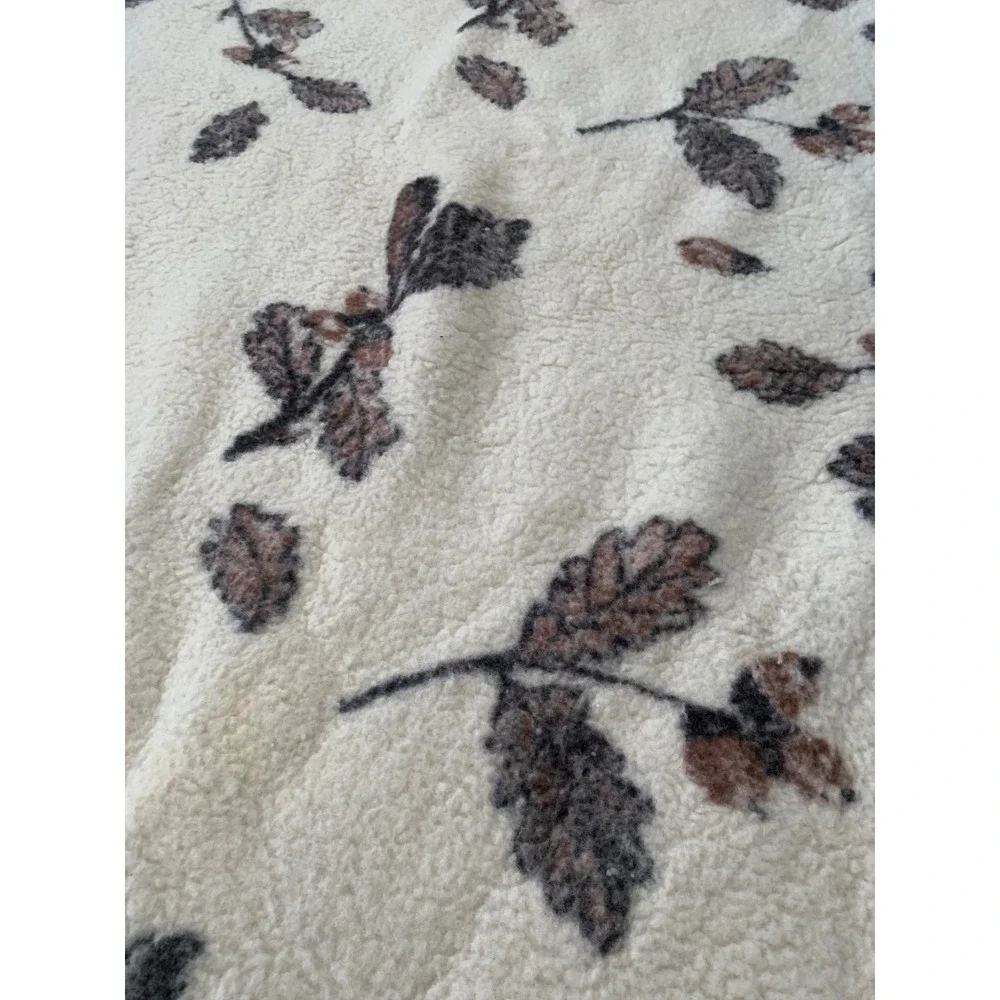 Vintage Oak Leaf Acorn woll reversible Blanket Cream Brown Cottagecore 48x72